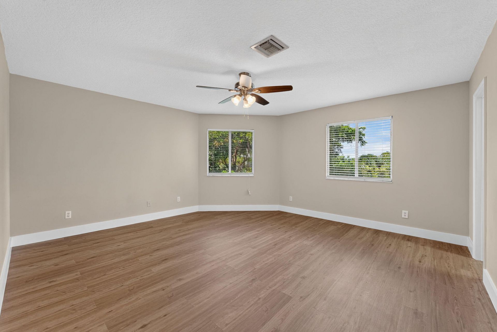 6775 SW 195th Avenue, Fort Lauderdale, FL 33332 Photo