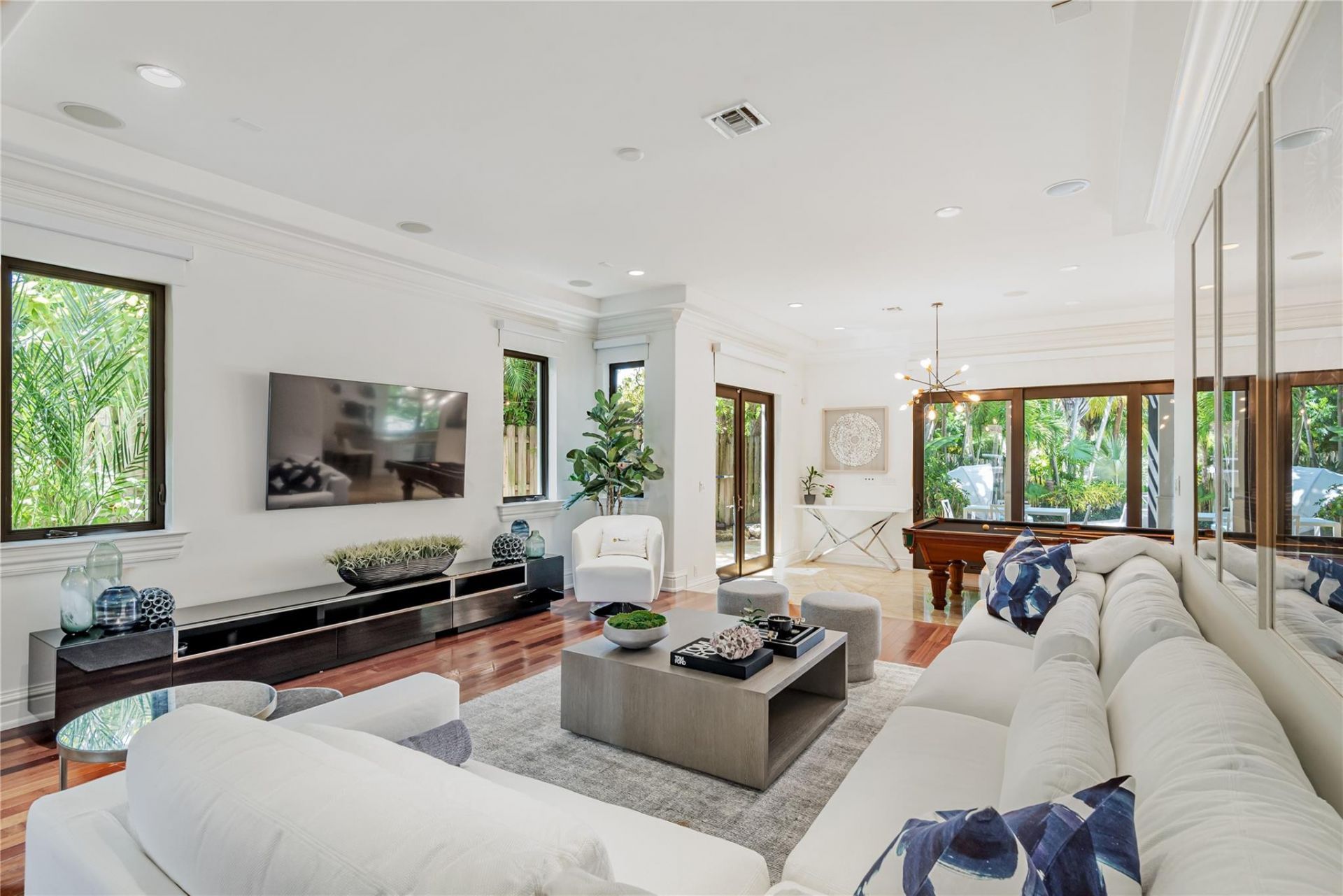 2415 Middle River Drive, Fort Lauderdale, FL 33305 Photo