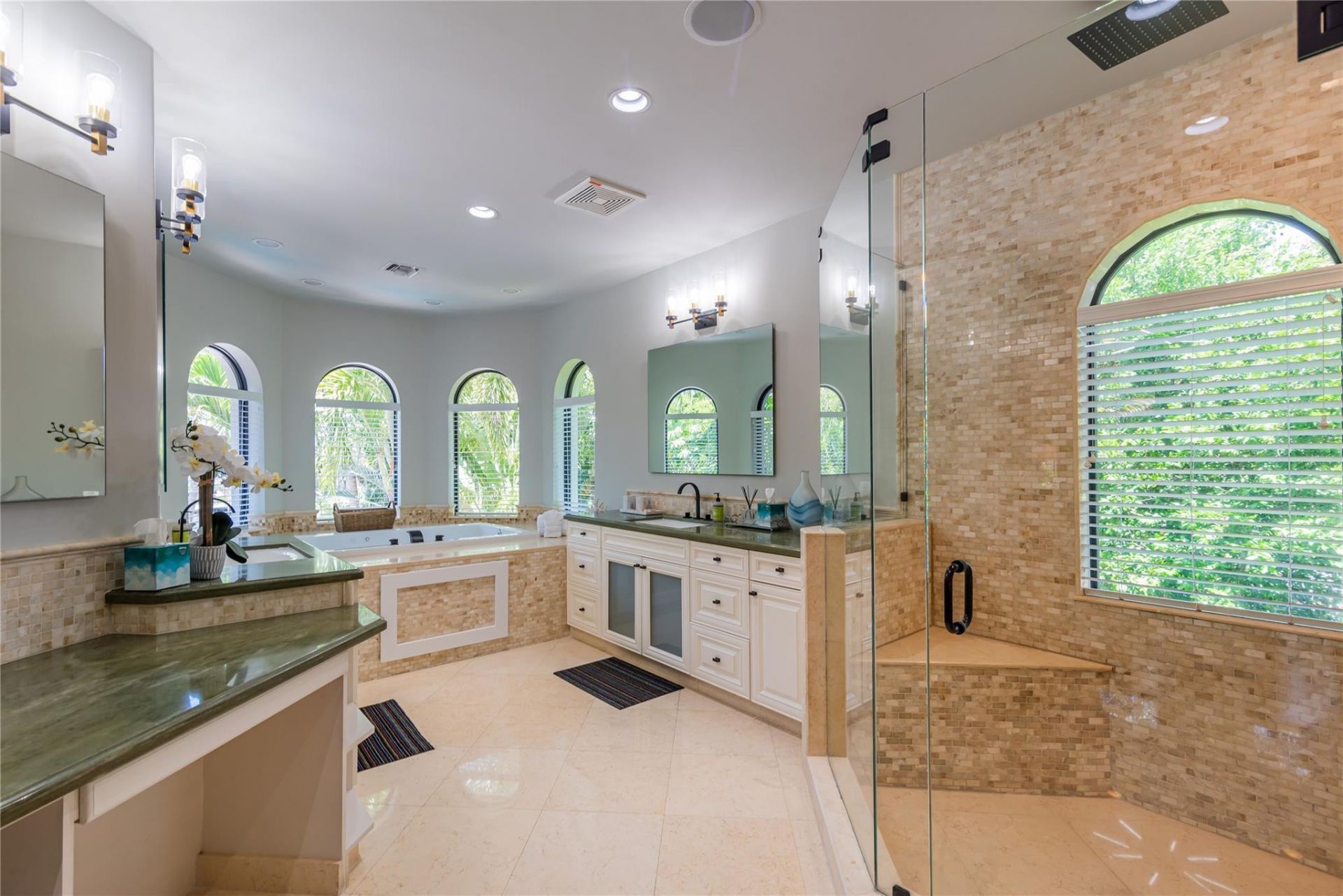 2415 Middle River Drive, Fort Lauderdale, FL 33305 Photo