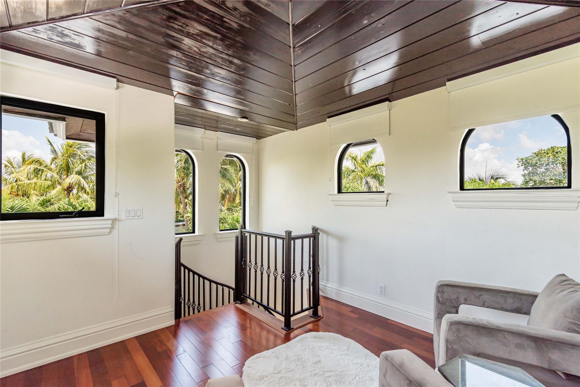 2415 Middle River Drive, Fort Lauderdale, FL 33305 Photo