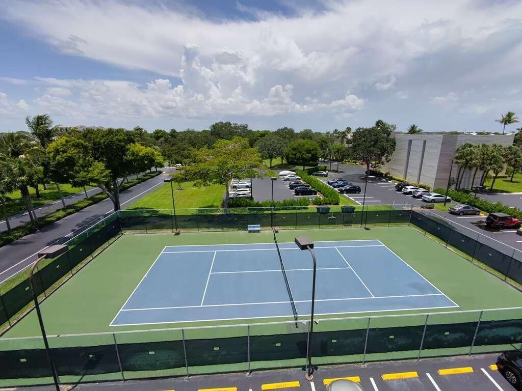 5900 Camino Del Sol, Unit 306, Boca Raton, FL 33433 Photo