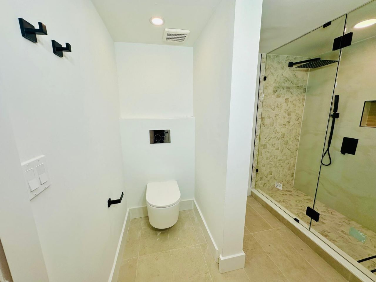 5900 Camino Del Sol, Unit 306, Boca Raton, FL 33433 Photo