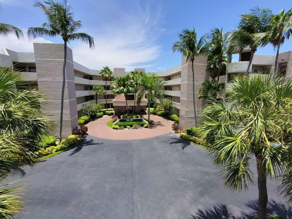 5900 Camino Del Sol, Unit 306, Boca Raton, FL 33433 Photo