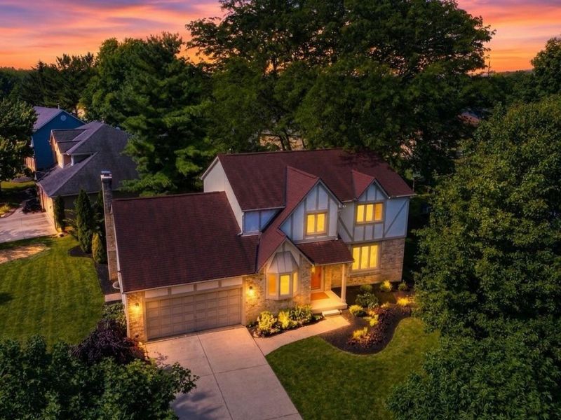 1015 Pine View Road, Westerville, OH 43081 Photo 1
