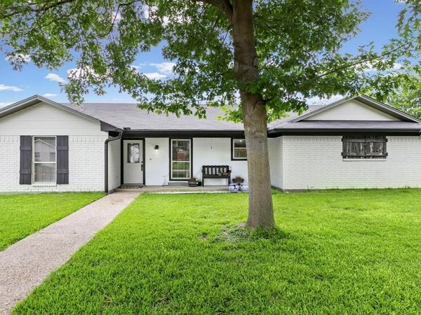 224 Crockett, Hewitt, TX 76643