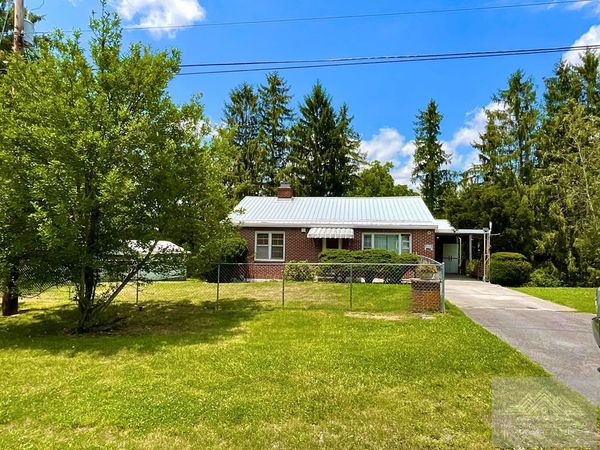 2587 Old Athens Road, Princeton, WV 24739