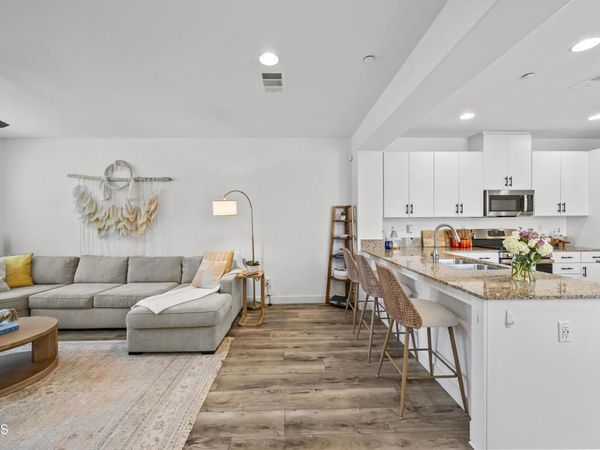 731 Forest Park Boulevard, Oxnard, CA 93036