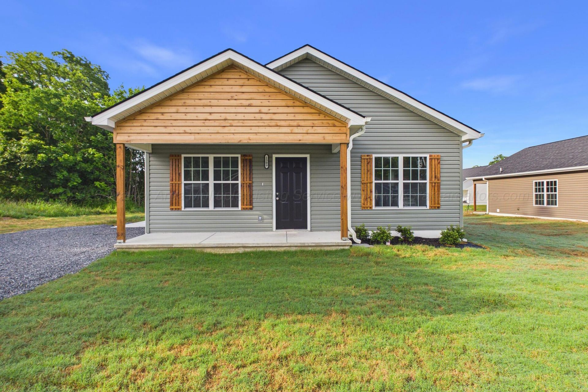 1309 Commercial St, Hanceville, AL 35077 Main Photo