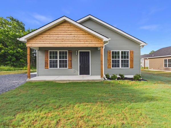 1309 COMMERCIAL St, Hanceville, AL 35077