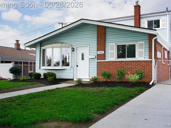 15646 Selwyn Street, Southgate, MI 48195