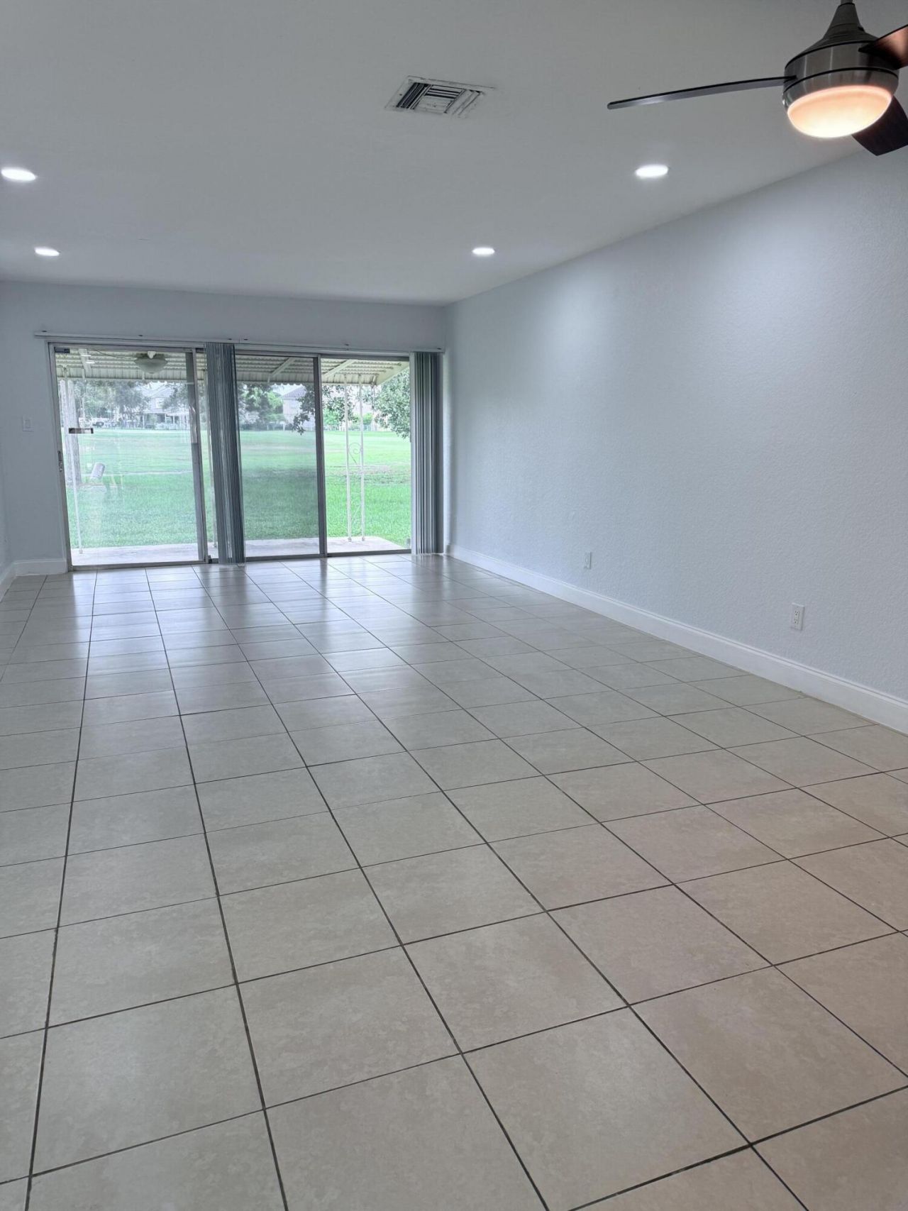 9640 NW 65th Street, Unit D10, Tamarac, FL 33321 Photo