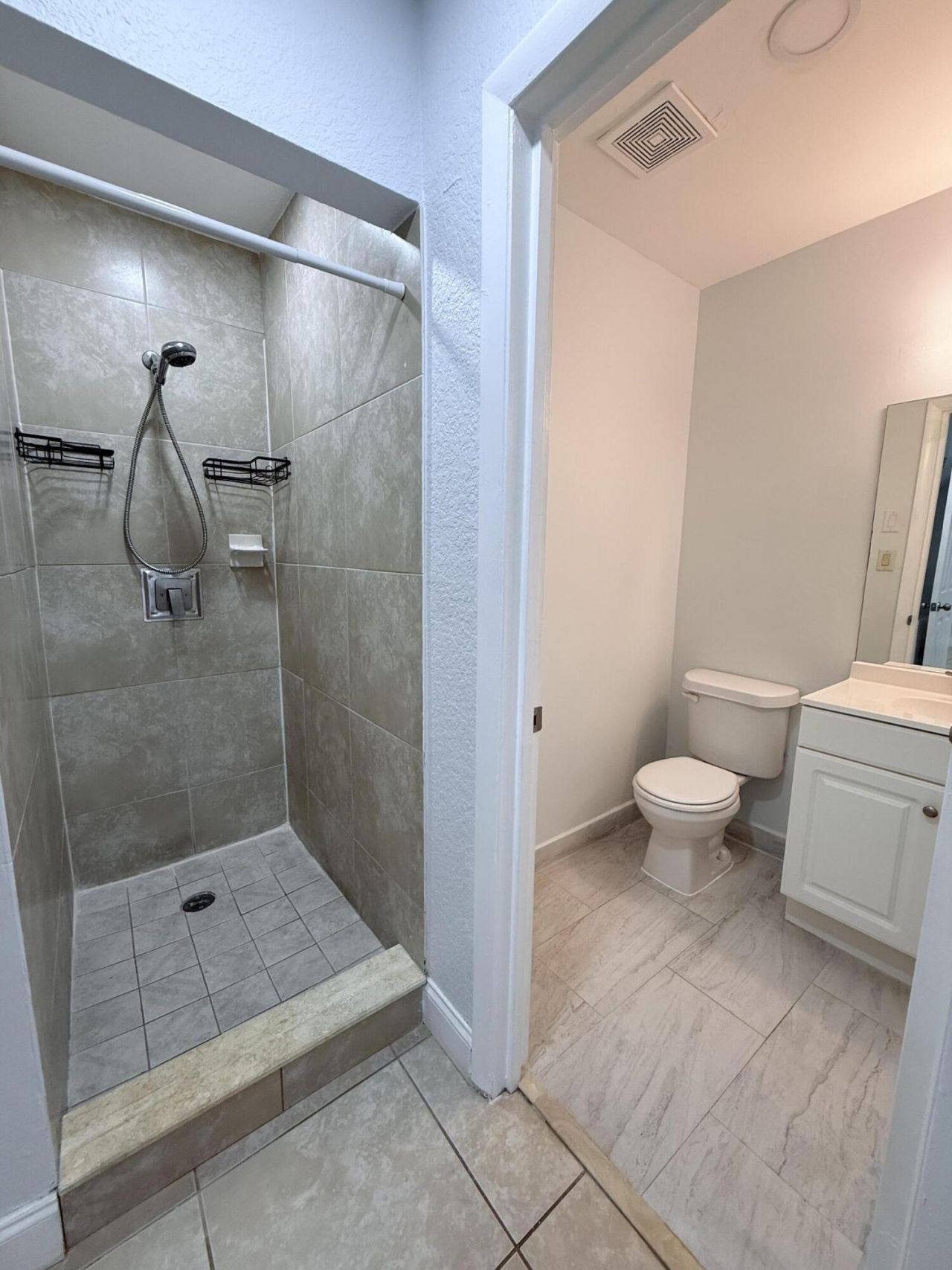 9640 NW 65th Street, Unit D10, Tamarac, FL 33321 Photo
