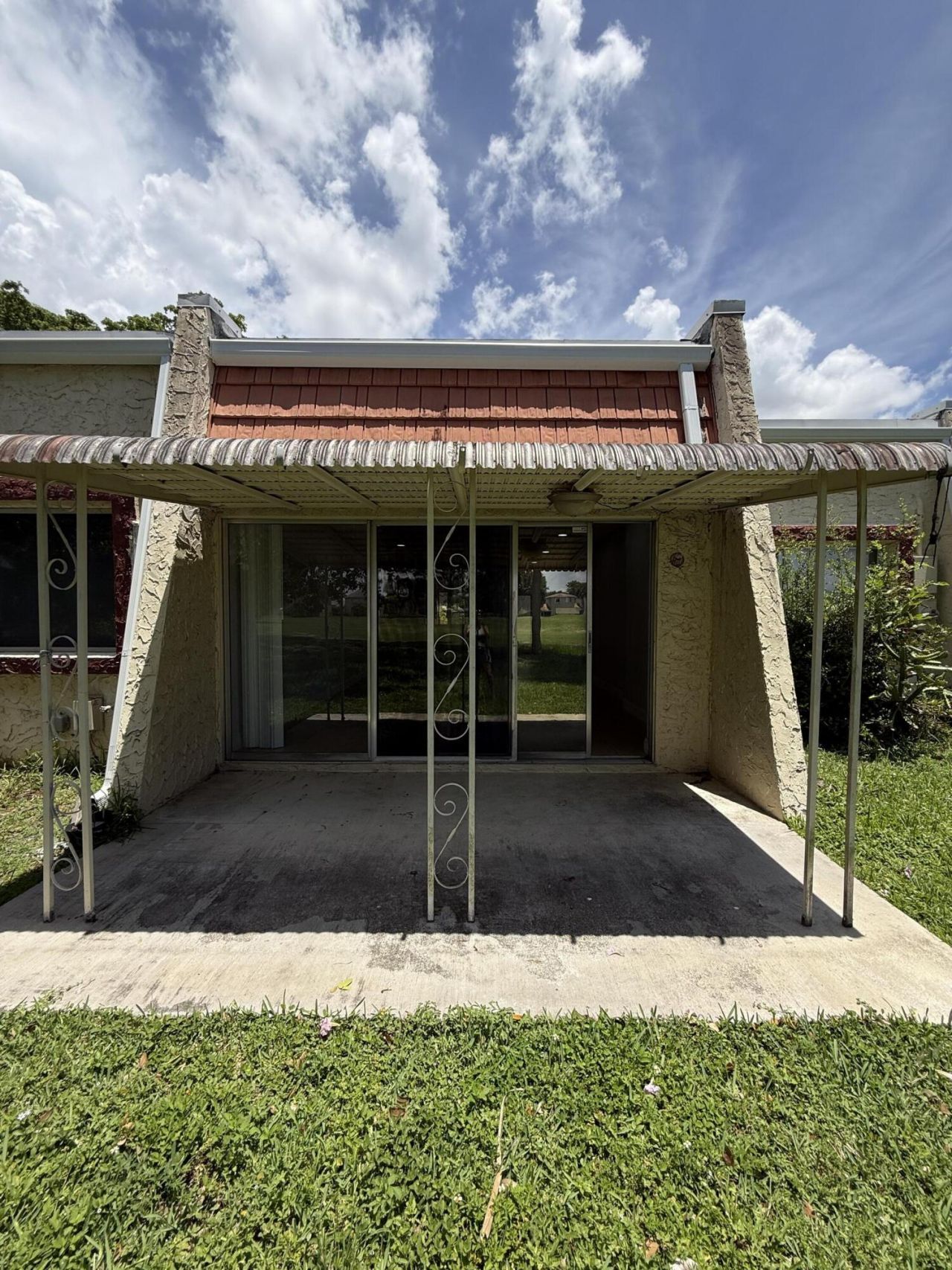 9640 NW 65th Street, Unit D10, Tamarac, FL 33321 Photo