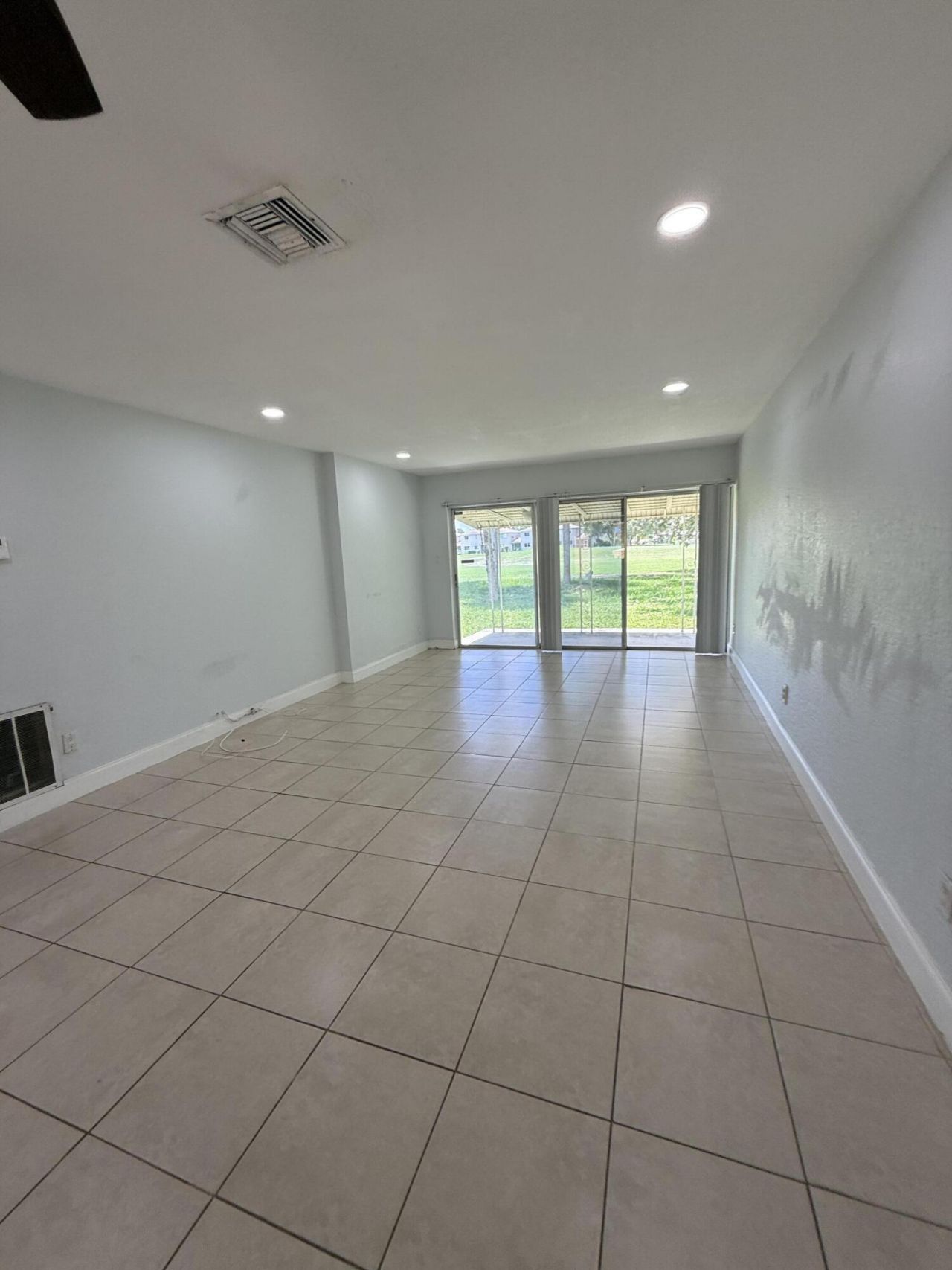 9640 NW 65th Street, Unit D10, Tamarac, FL 33321 Photo