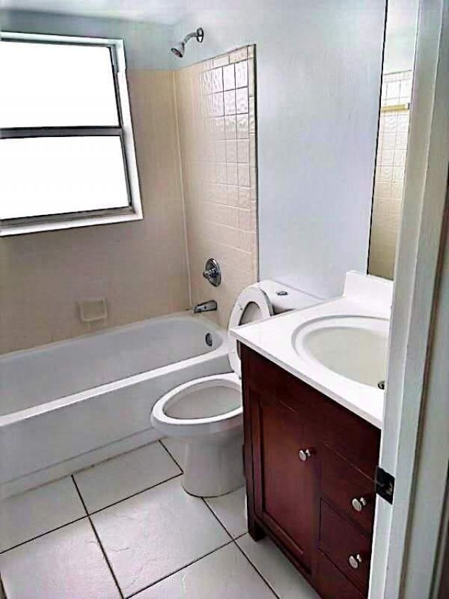 1014 Twin Lakes Drive, Unit 20-h, Coral Springs, FL 33071 Photo