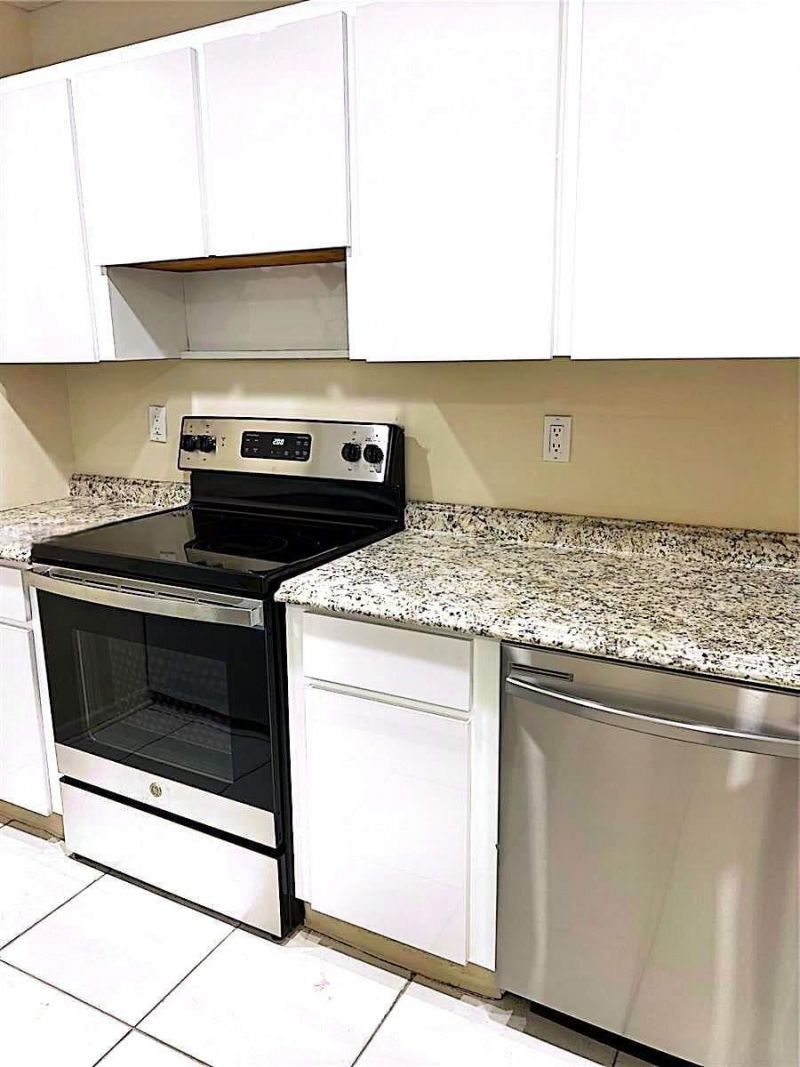 1014 Twin Lakes Drive, Unit 20-h, Coral Springs, FL 33071 Photo