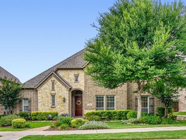 10096 Drawbridge Drive, Frisco, TX 75035