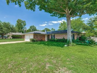 914 S Hyde Park Avenue Denison, TX 75020