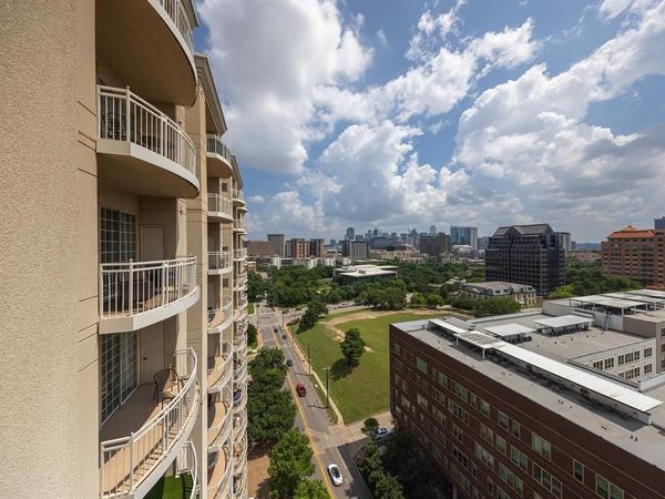 3225 Turtle Creek Boulevard, Unit 1422, Dallas, TX 75219