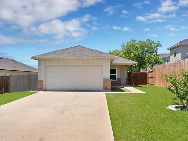 104 Sweeney Street, Hillsboro, TX 76645