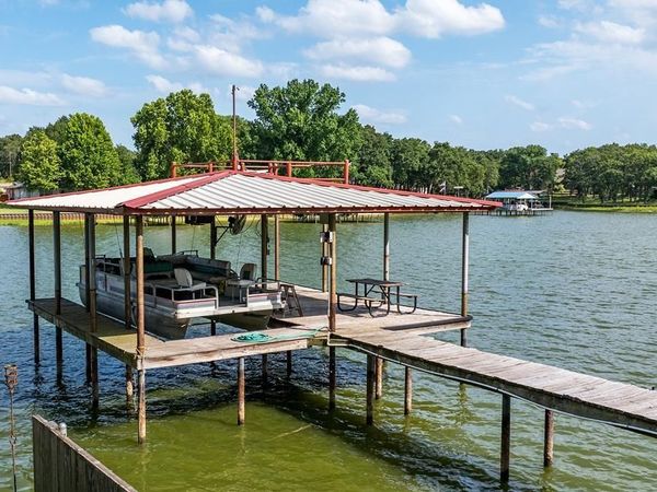 114 Arrowhead Way, Gun Barrel City, TX 75156