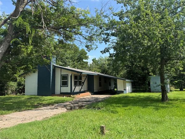 1605 Jackson Street, Commerce, TX 75428