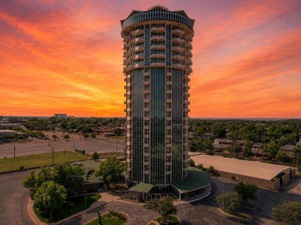 5900 Mosteller Drive, Unit 133, Oklahoma City, OK 73112