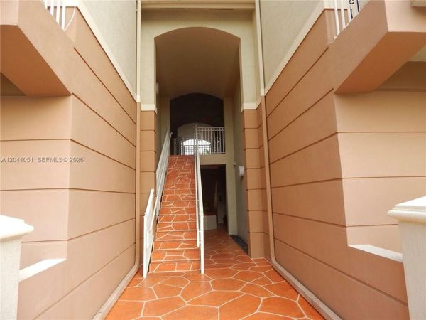 8826 W Flagler St , Unit 203, Miami, FL 33174