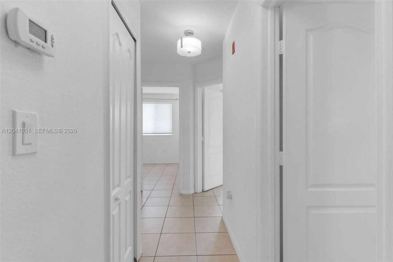 8826 W Flagler St, Unit 203, Miami, FL 33174 Photo