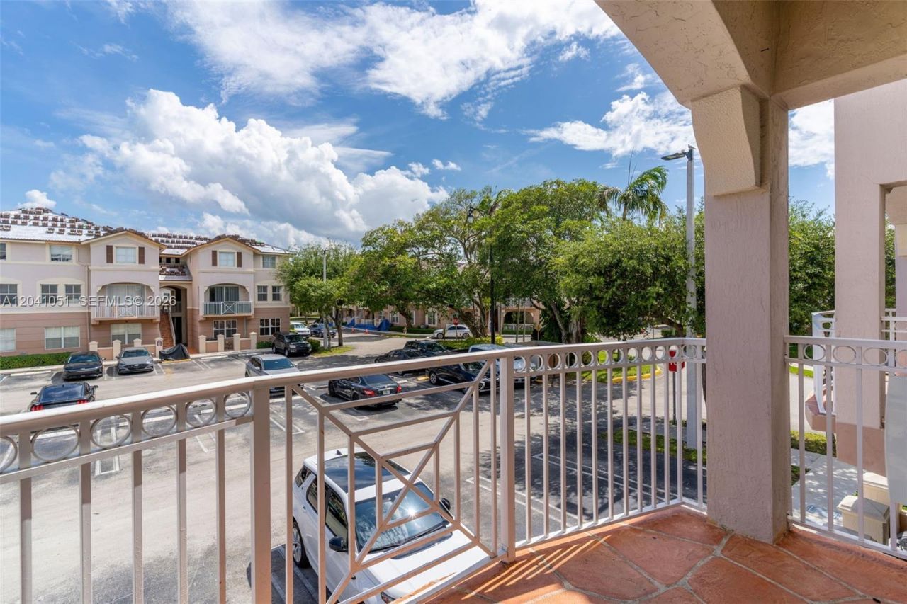 8826 W Flagler St, Unit 203, Miami, FL 33174 Photo