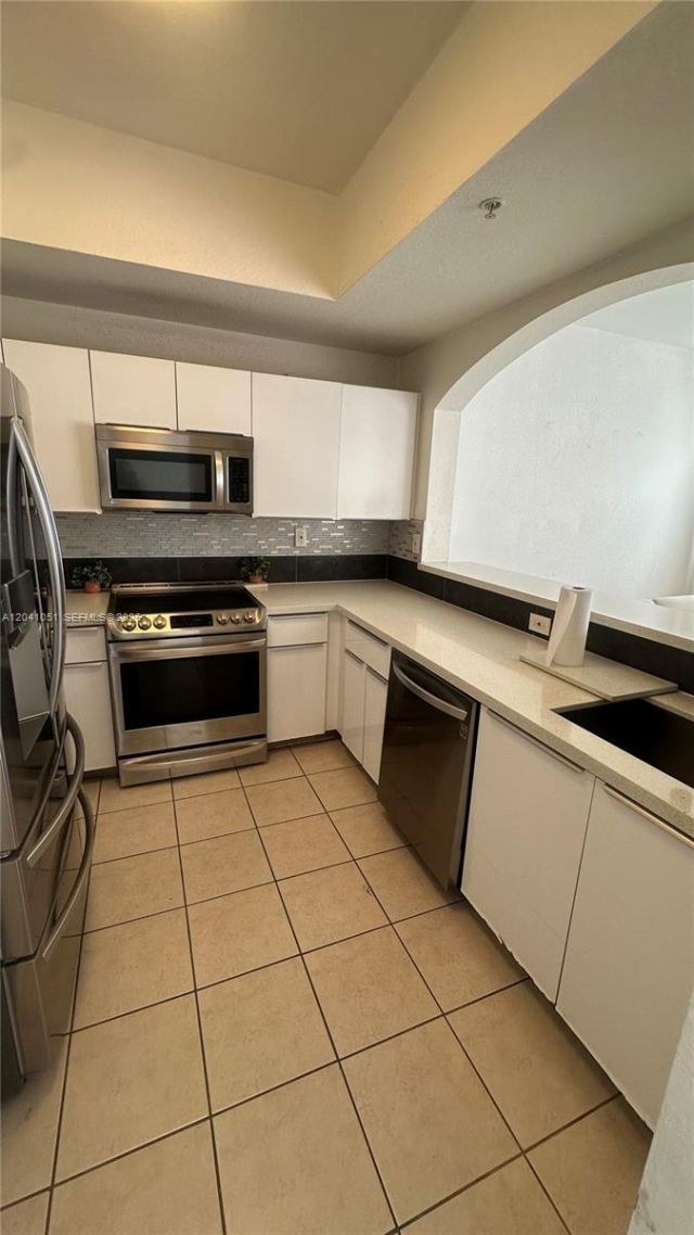 8826 W Flagler St , Unit 203, Miami, FL 33174 Photo