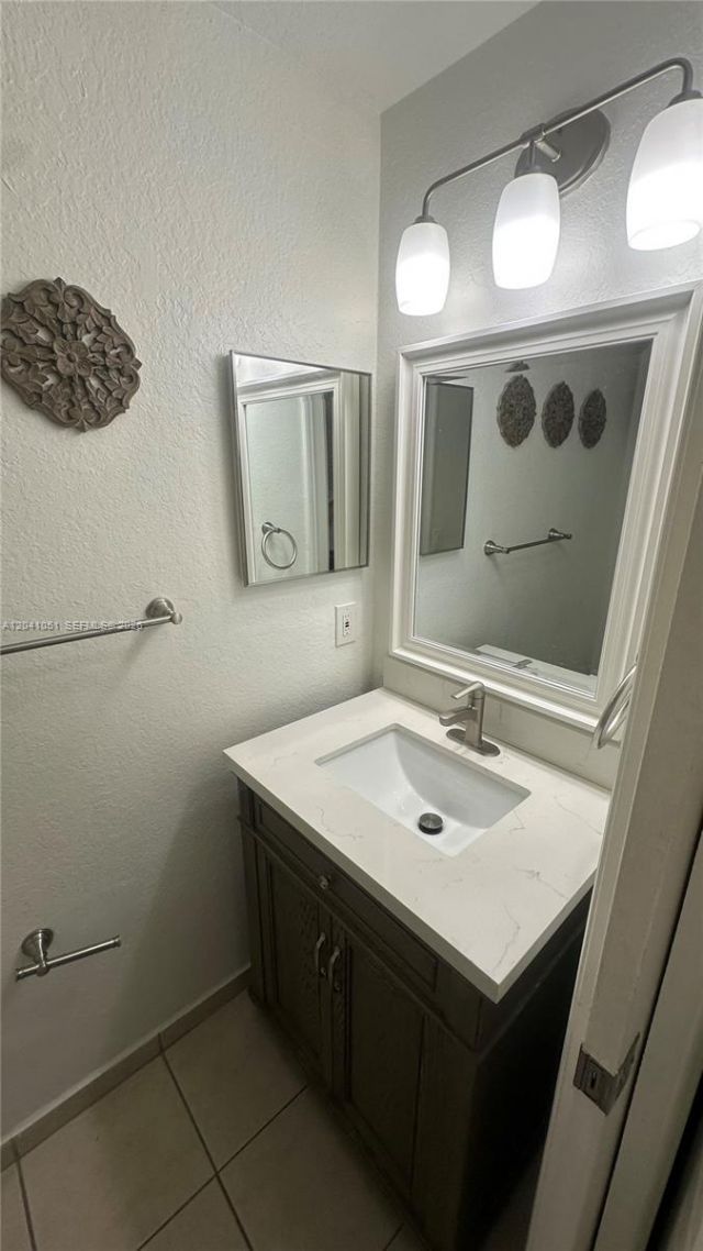 8826 W Flagler St , Unit 203, Miami, FL 33174 Photo