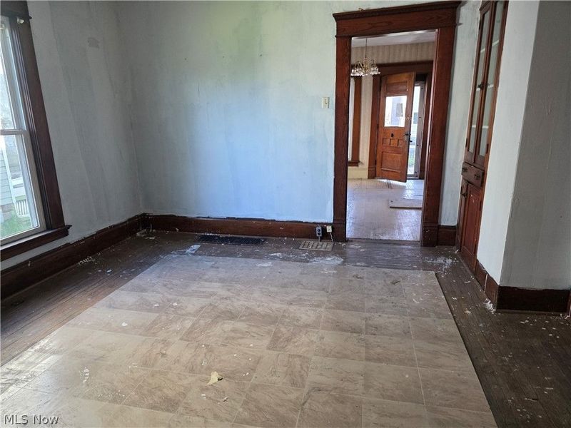 214 W Church Street, Newcomerstown, OH 43832 Photo 7