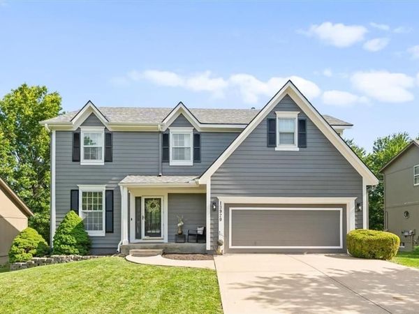 13920 W 143RD Court, Olathe, KS 66062