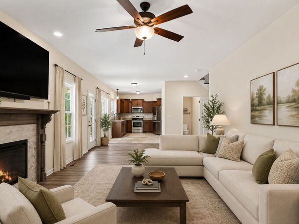 388 Barry Dr , Clarksville, TN 37040