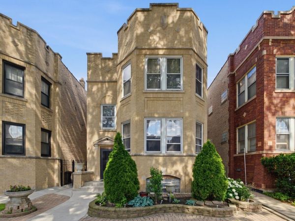 5725 N Artesian Avenue, Chicago, IL 60659