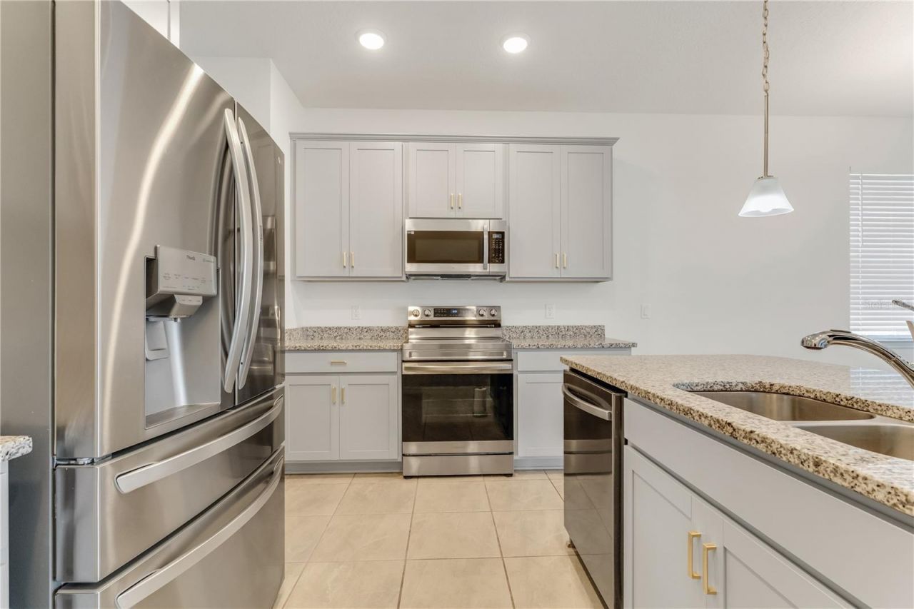 3205 Amaranth Street, Tavares, FL 32778 Photo