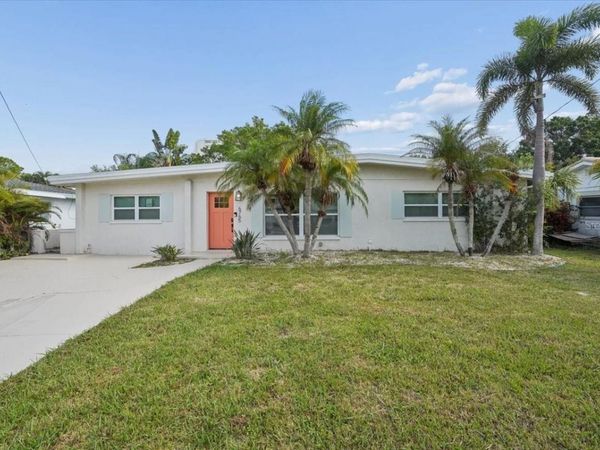 6765 W FLAMINGO WAY S, ST PETERSBURG, FL 33707