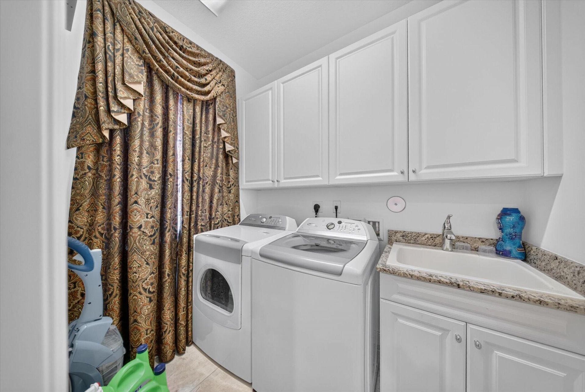 3686 NW 85th Terrace, Cooper City, FL 33024 Photo