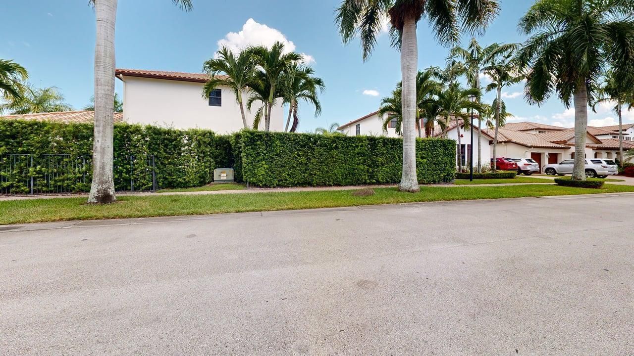 3686 NW 85th Terrace, Cooper City, FL 33024 Photo