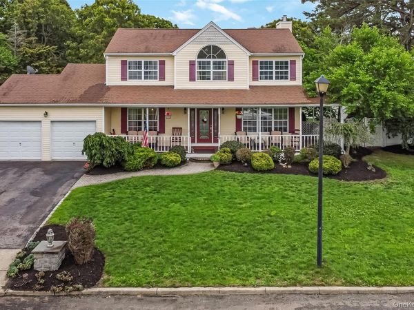 10 John Street , Selden, NY 11784