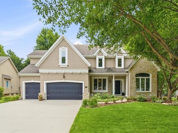 5709 W 147th Place, Overland Park, KS 66223