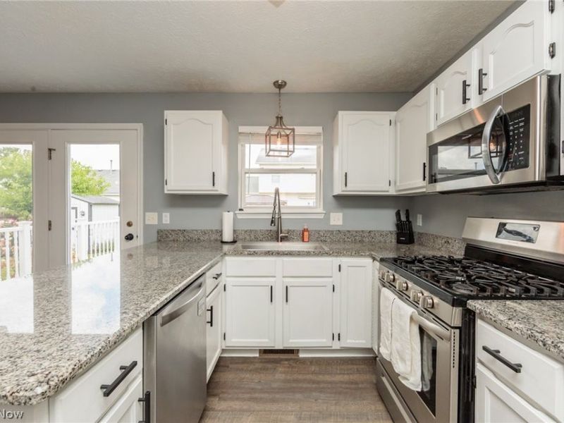 35268 Wood Street, North Ridgeville, OH 44039 Photo 10