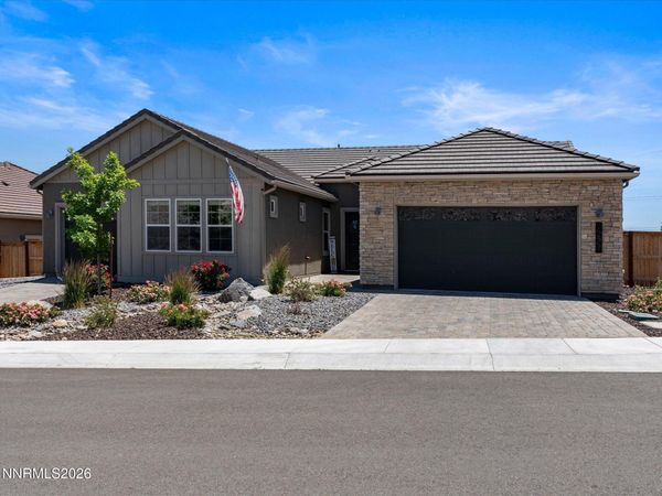 1227 Silver View Circle, Sparks, NV 89436