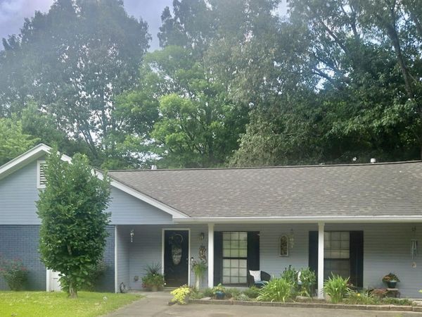 100 Nathan Hale Drive, Starkville, MS 39759