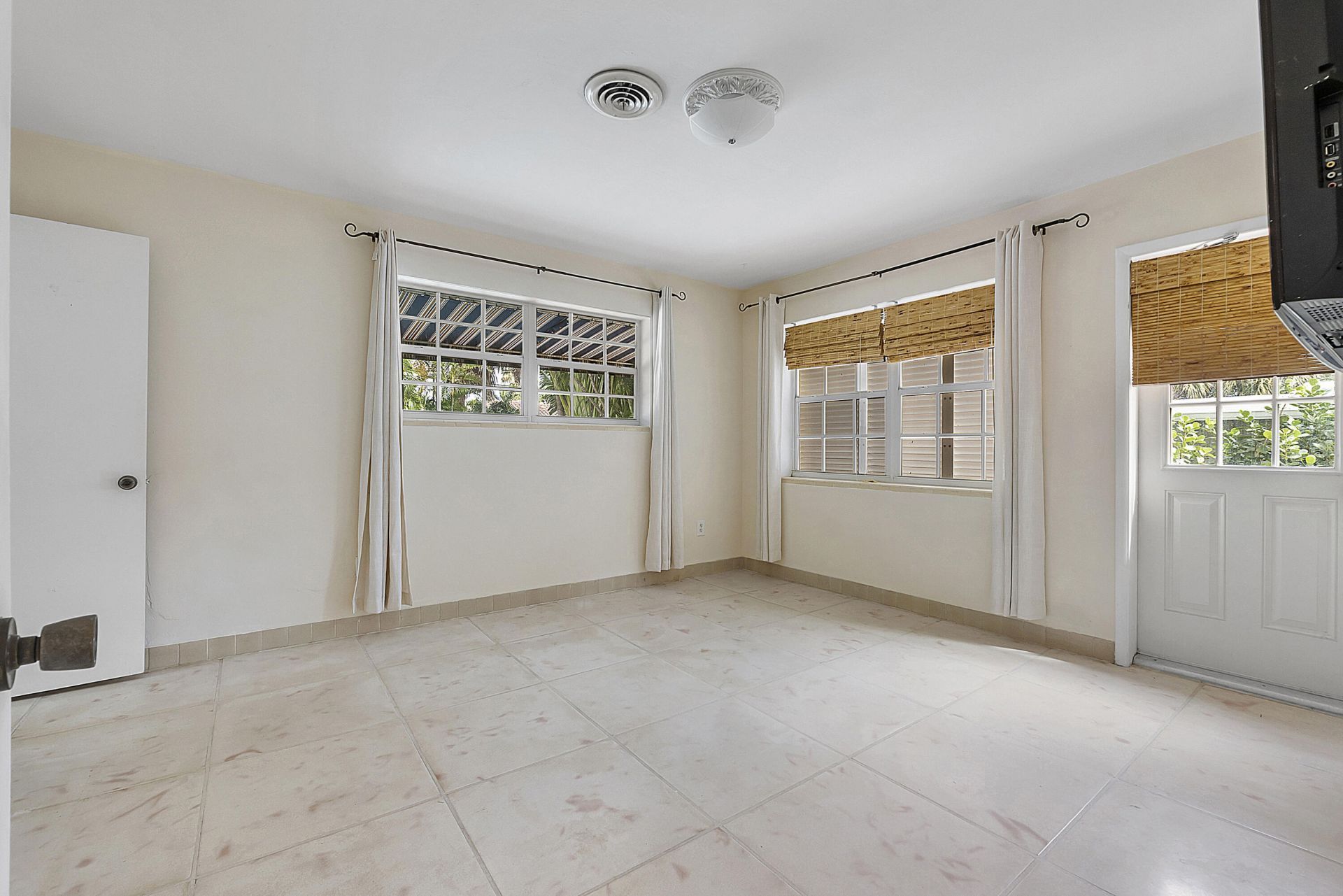 700 NE 26th Avenue, Pompano Beach, FL 33062 Photo