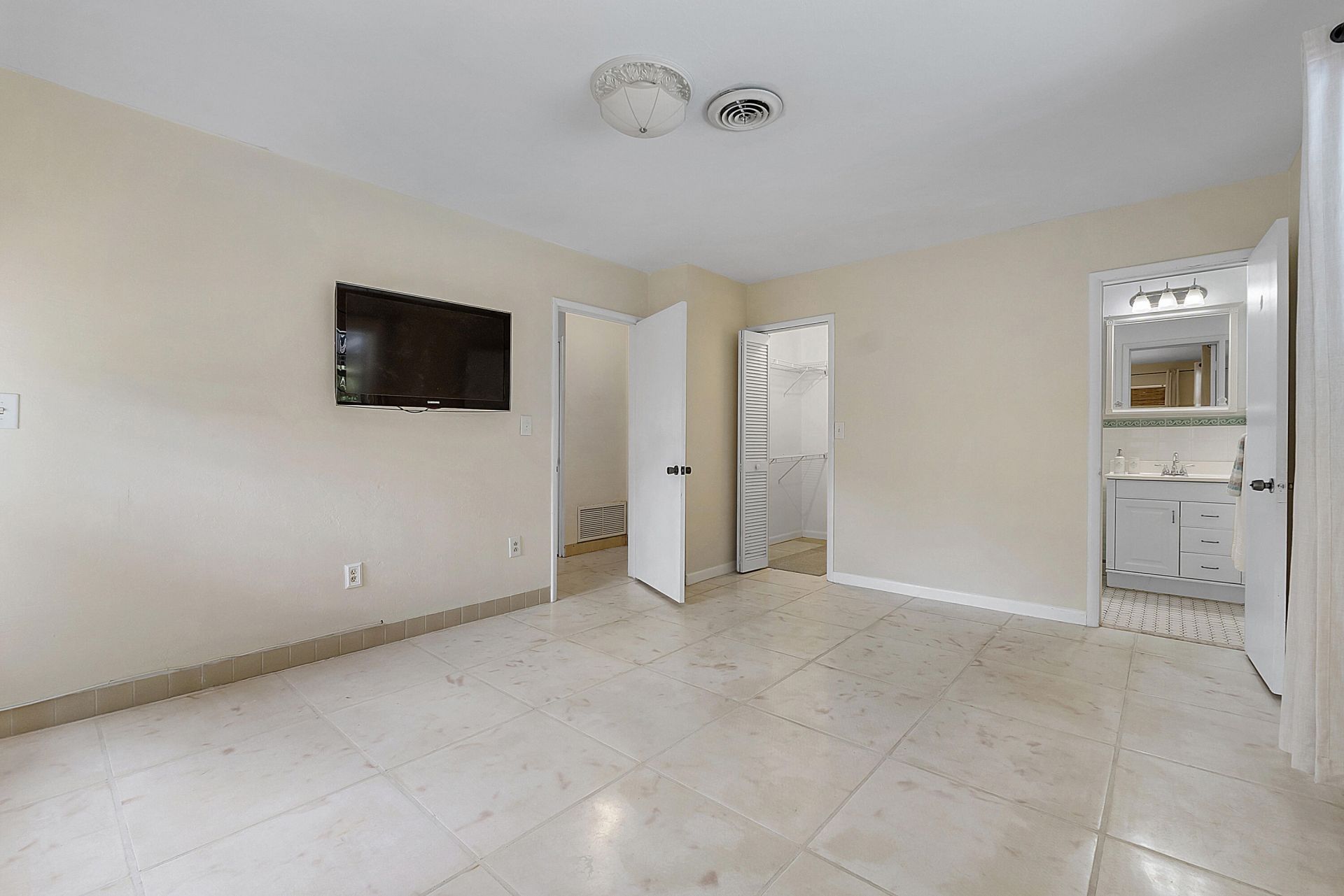 700 NE 26th Avenue, Pompano Beach, FL 33062 Photo