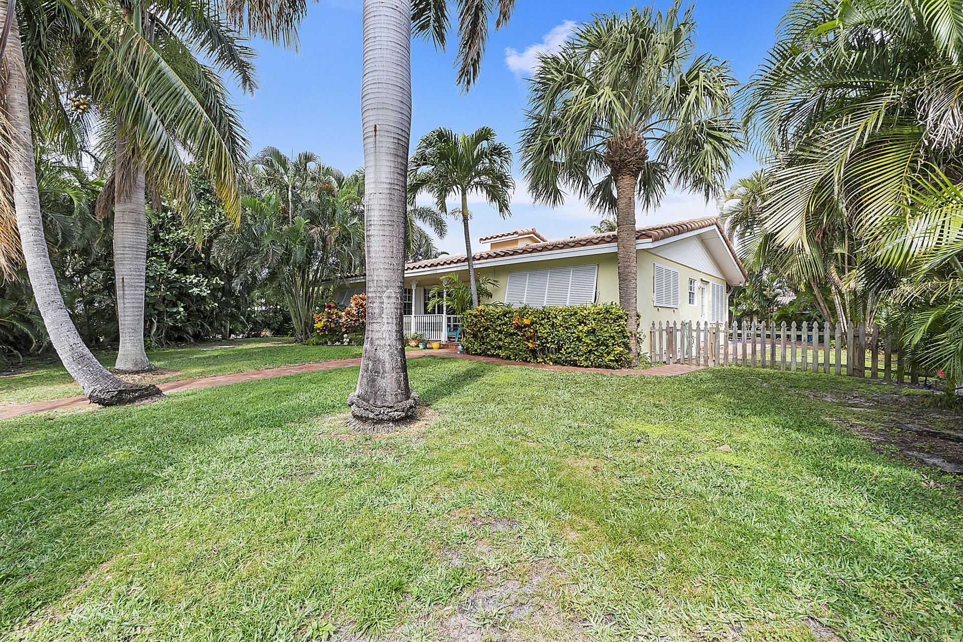 700 NE 26th Avenue, Pompano Beach, FL 33062 Photo