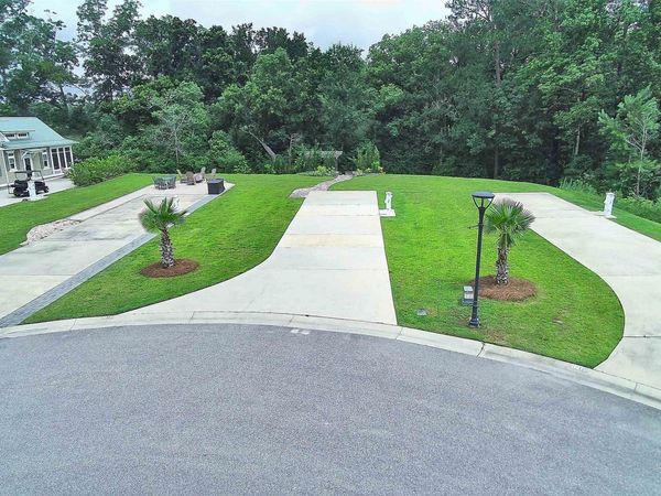 12483 Gateway Drive, Elberta, AL 36530
