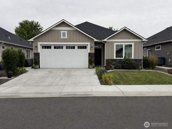 911 S M Loop Drive SW, Quincy, WA 98848